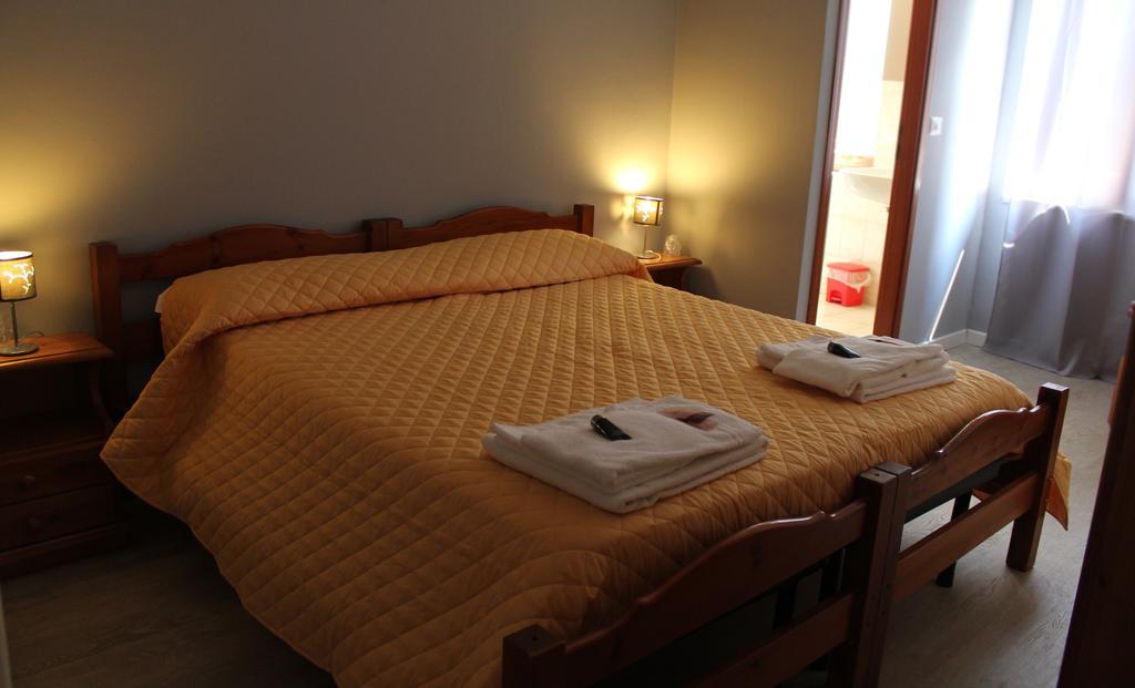 Wolf Village Demonte Habitación foto